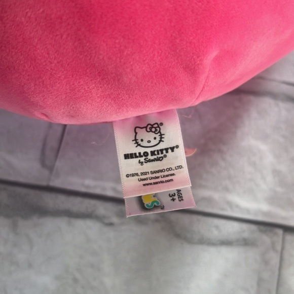 SQUISHMELLOWS Hello Kitty By Sanrio pink white plush kitty 2021 - Picture 3 of 4